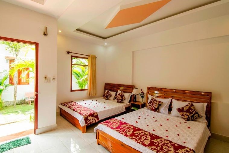 Phòng 4 Hướng vườn